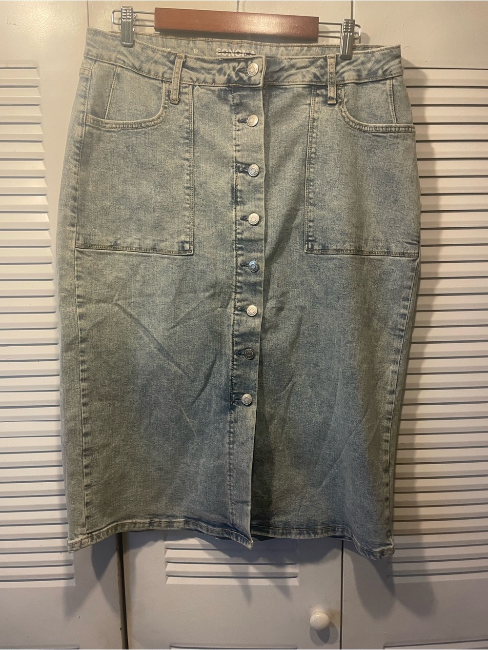 Sonoma Jeans Skirt with button front and four pockets NWOT
